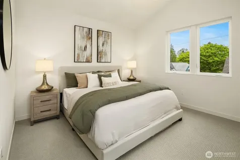 7062 Cleopatra Place NW Seattle WA 98117