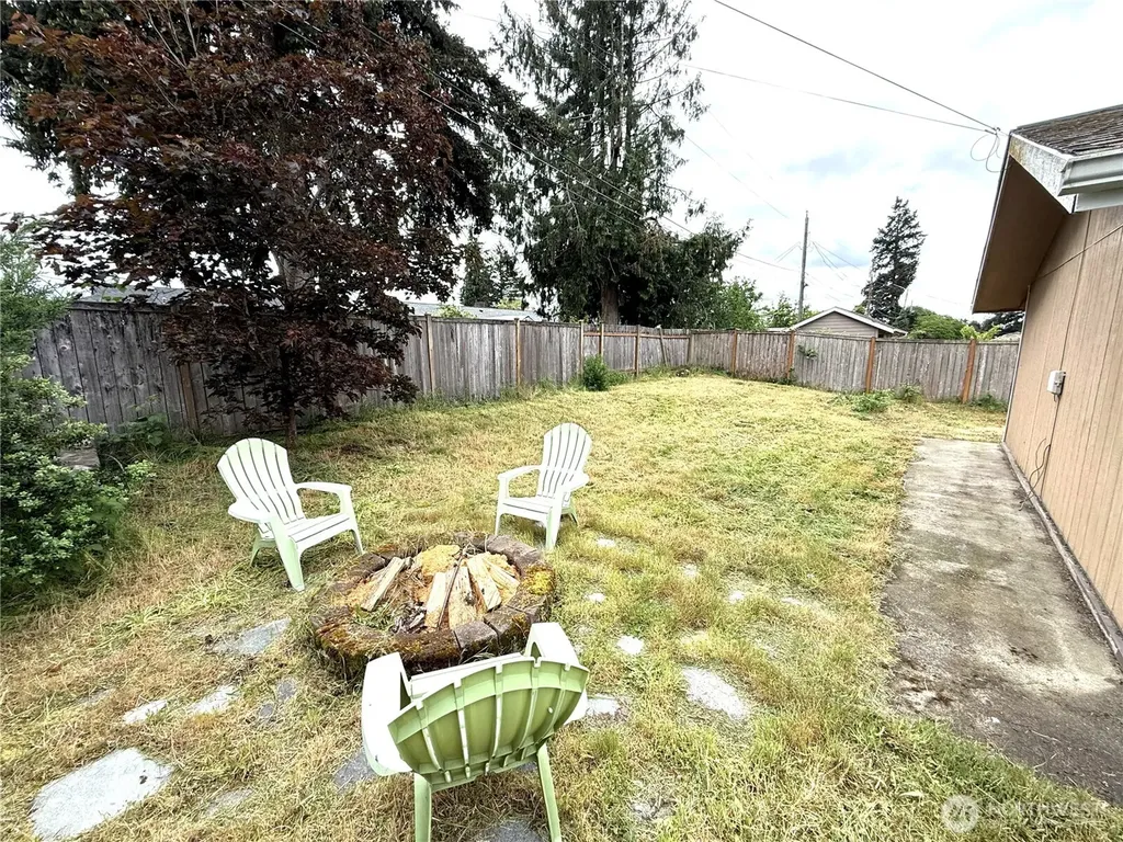 10517 Addison Street SW Lakewood WA 98499