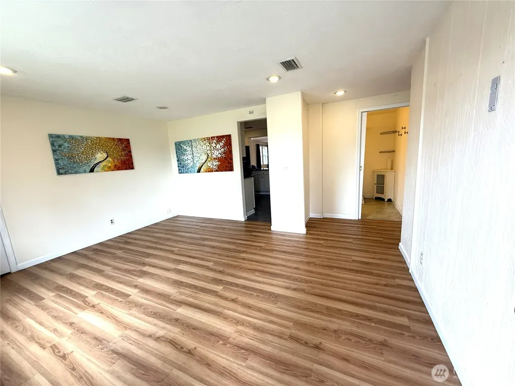 10517 Addison Street SW Lakewood WA 98499