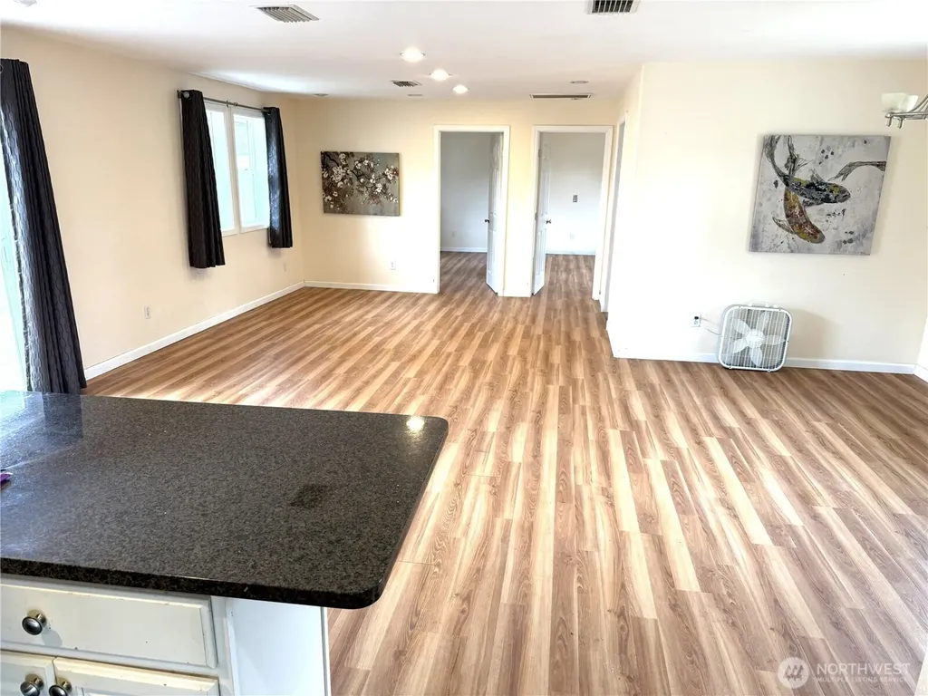 10517 Addison Street SW Lakewood WA 98499