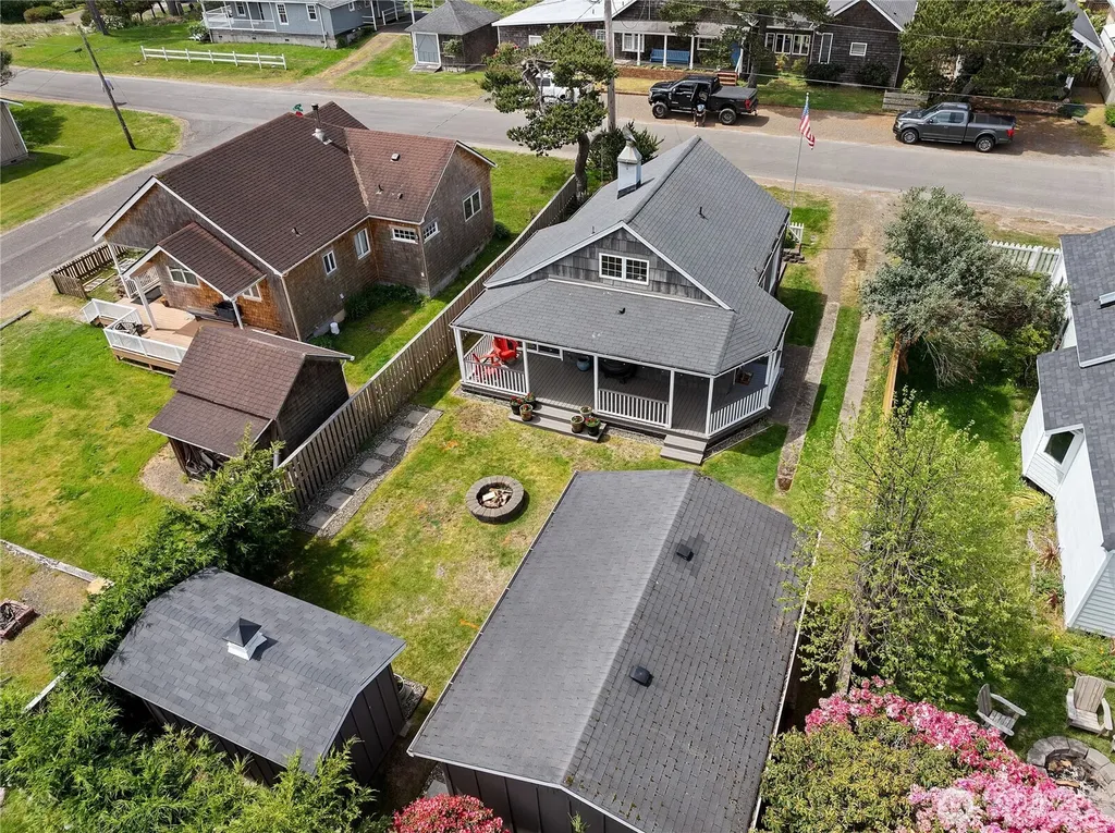 26006 Park Avenue Ocean Park WA 98640