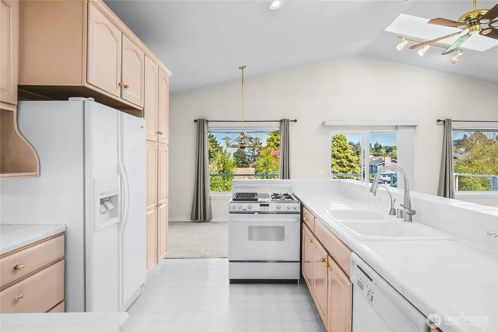 3719 N Avenue Anacortes WA 98221