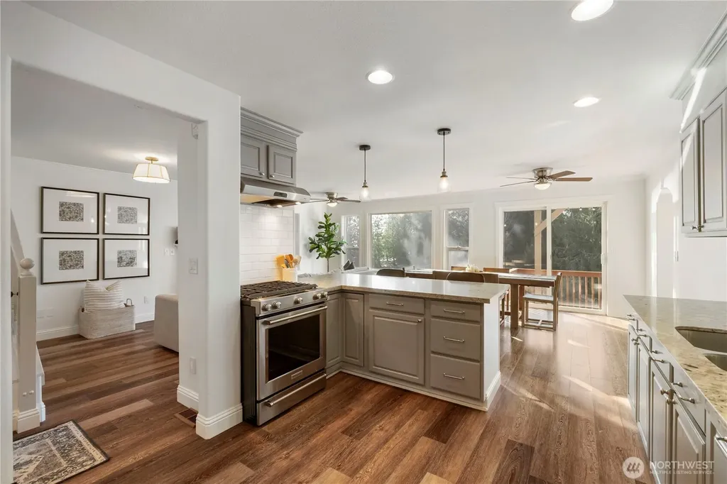 4120 218th Avenue East Lake Tapps WA 98391