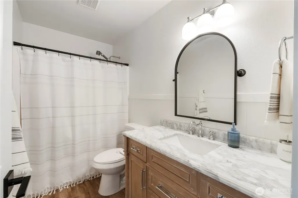 4120 218th Avenue East Lake Tapps WA 98391