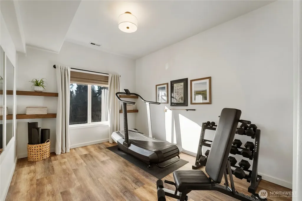 4120 218th Avenue East Lake Tapps WA 98391