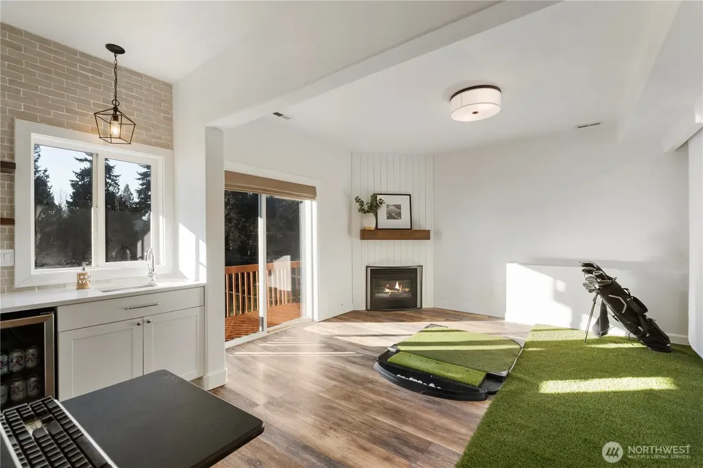4120 218th Avenue East Lake Tapps WA 98391