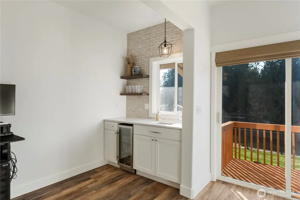 4120 218th Avenue East Lake Tapps WA 98391