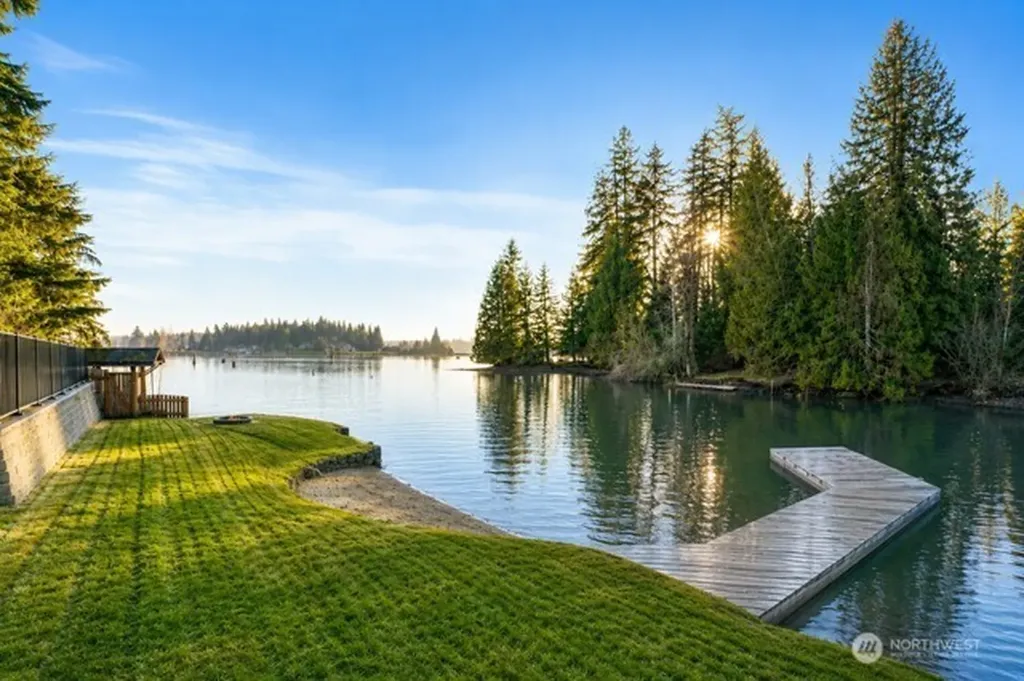 4120 218th Avenue East Lake Tapps WA 98391