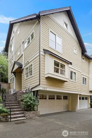 3122 Franklin Avenue E Seattle WA 98102