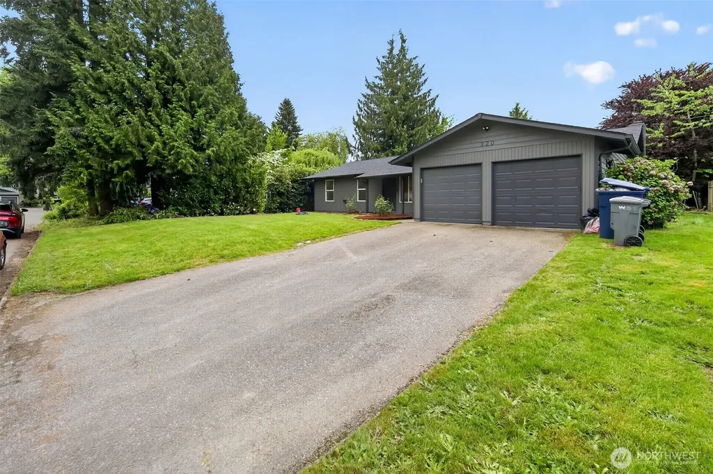 320 213th Place SW Bothell WA 98021