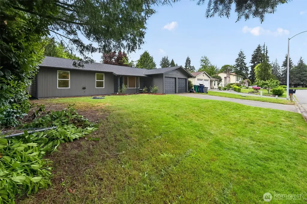 320 213th Place SW Bothell WA 98021