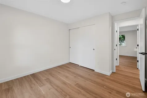 320 213th Place SW Bothell WA 98021
