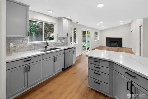 320 213th Place SW Bothell WA 98021
