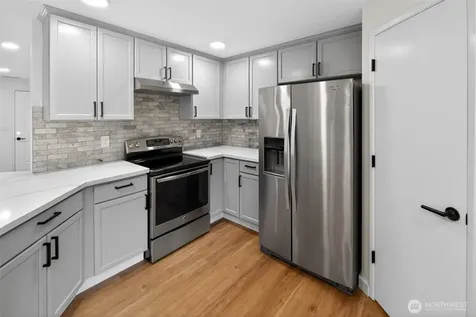 320 213th Place SW Bothell WA 98021
