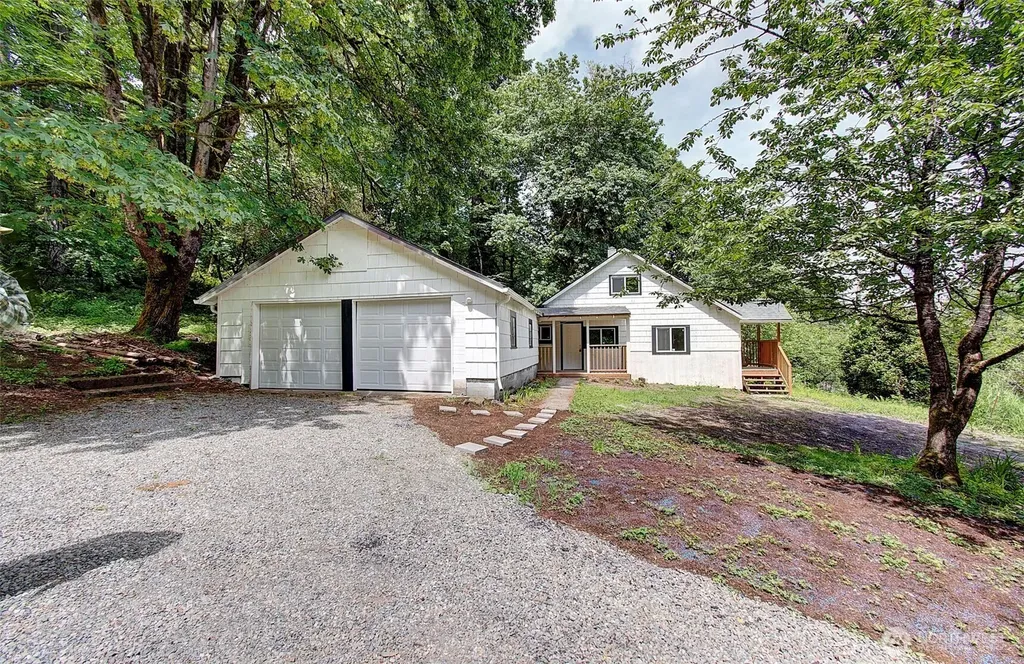 6405 Westside Highway Castle Rock WA 98611