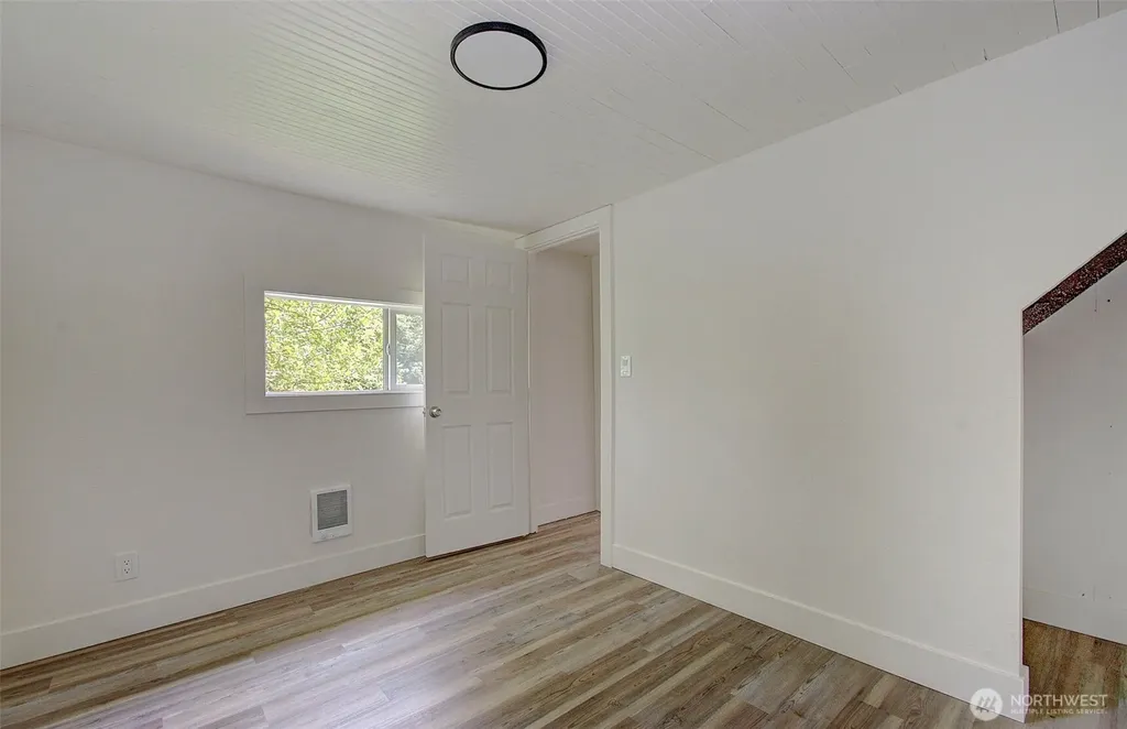 6405 Westside Highway Castle Rock WA 98611