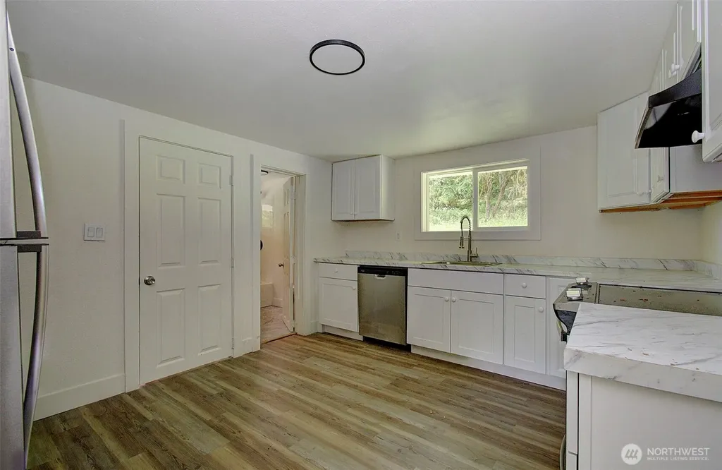 6405 Westside Highway Castle Rock WA 98611