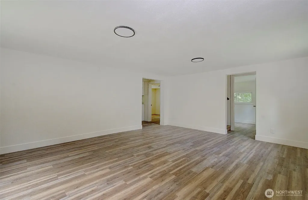 6405 Westside Highway Castle Rock WA 98611