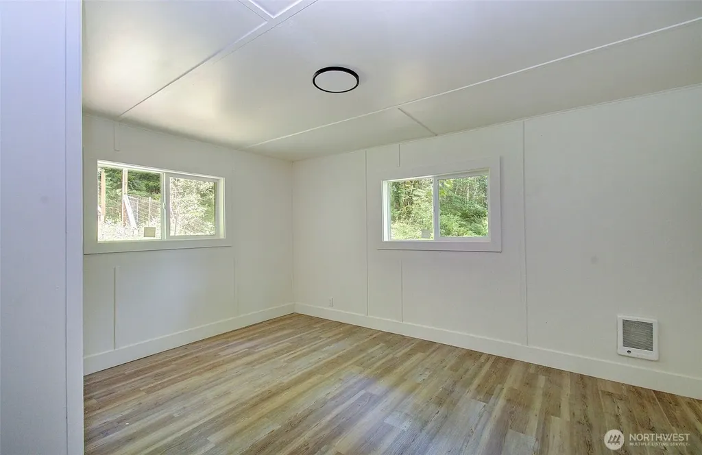 6405 Westside Highway Castle Rock WA 98611