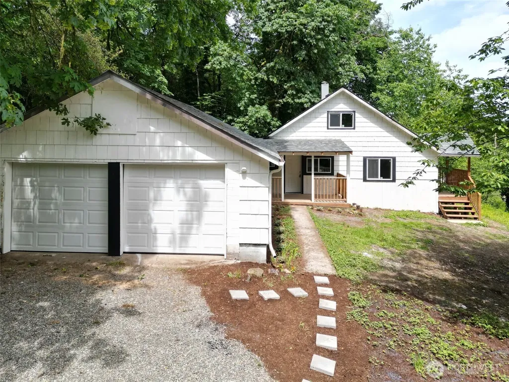 6405 Westside Highway Castle Rock WA 98611