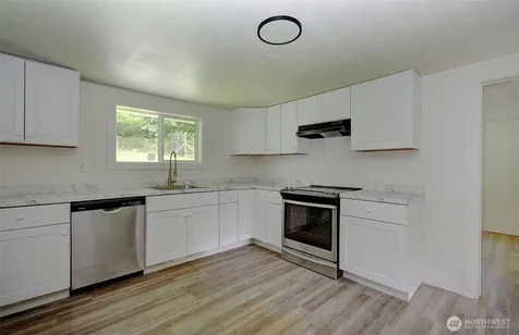 6405 Westside Highway Castle Rock WA 98611