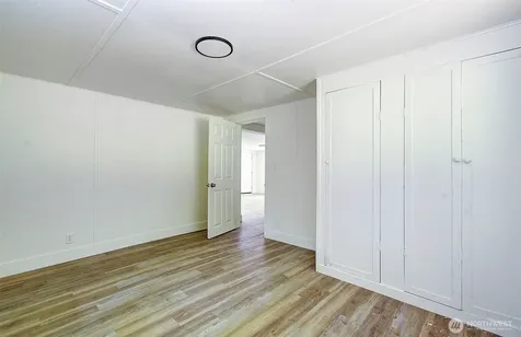 6405 Westside Highway Castle Rock WA 98611