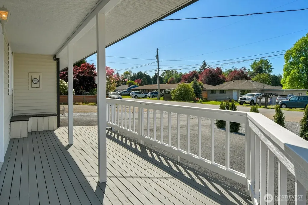 629 107th Place SW Everett WA 98204