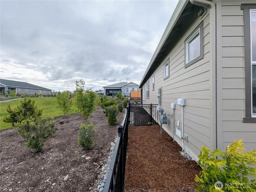 14830 207th Avenue E Bonney Lake WA 98391
