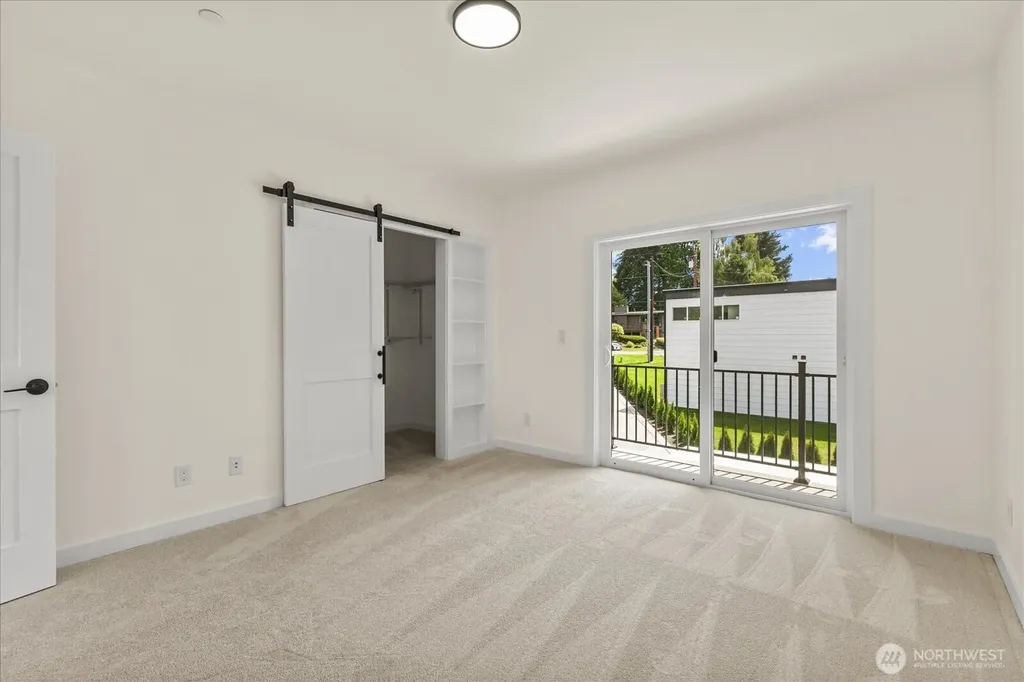 228 SW 183rd Street Normandy Park WA 98166