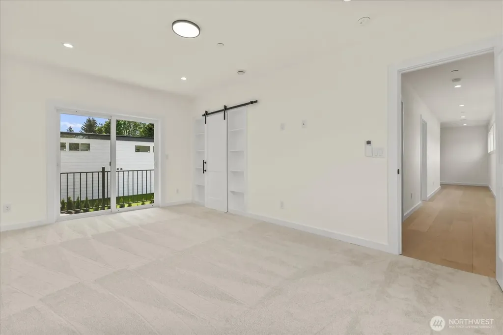 228 SW 183rd Street Normandy Park WA 98166