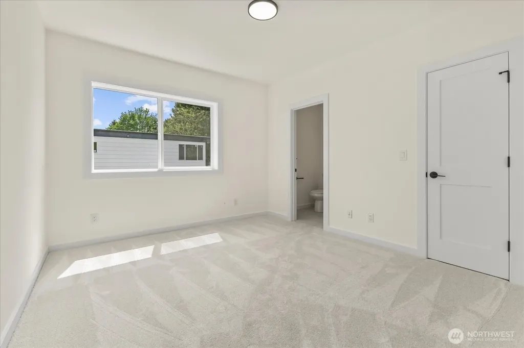 228 SW 183rd Street Normandy Park WA 98166