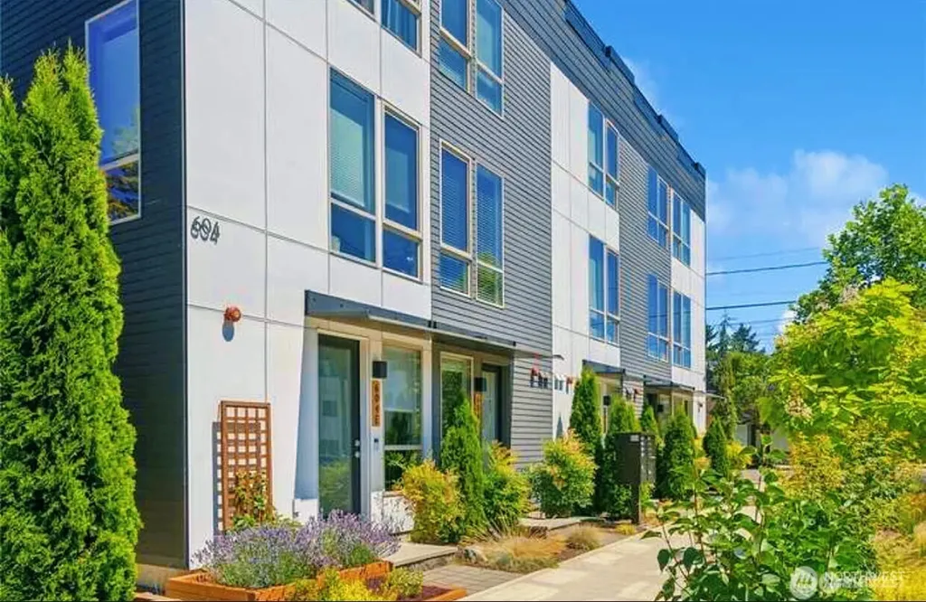 604 77th Street Seattle WA 98117