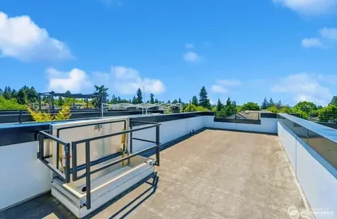 604 77th Street Seattle WA 98117