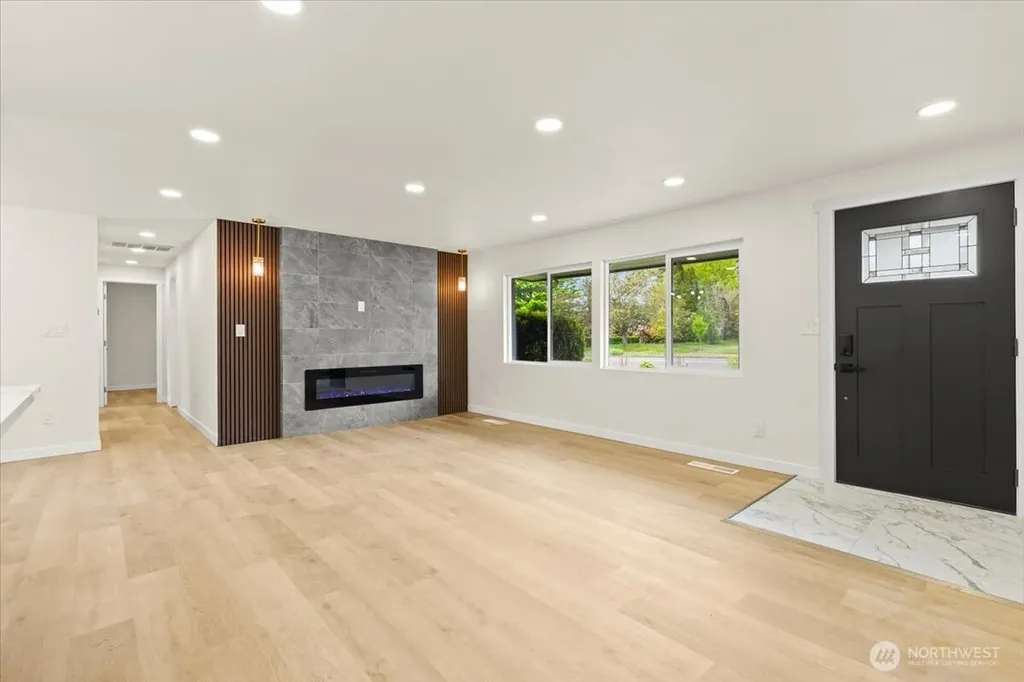 308 E 84 Street Tacoma WA 98445