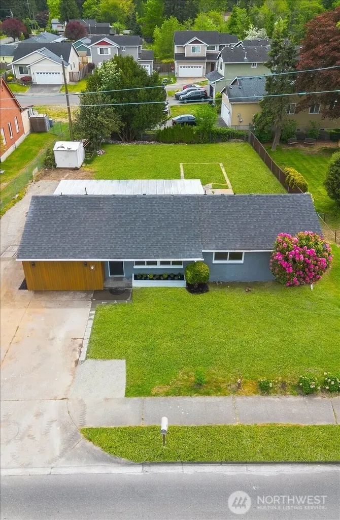 308 E 84 Street Tacoma WA 98445