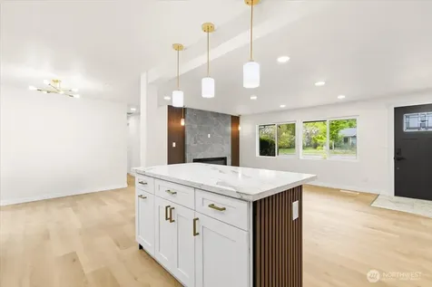 308 E 84 Street Tacoma WA 98445