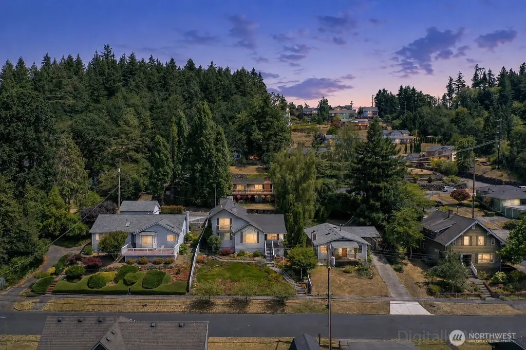 38 SE Washington Avenue Chehalis WA 98532
