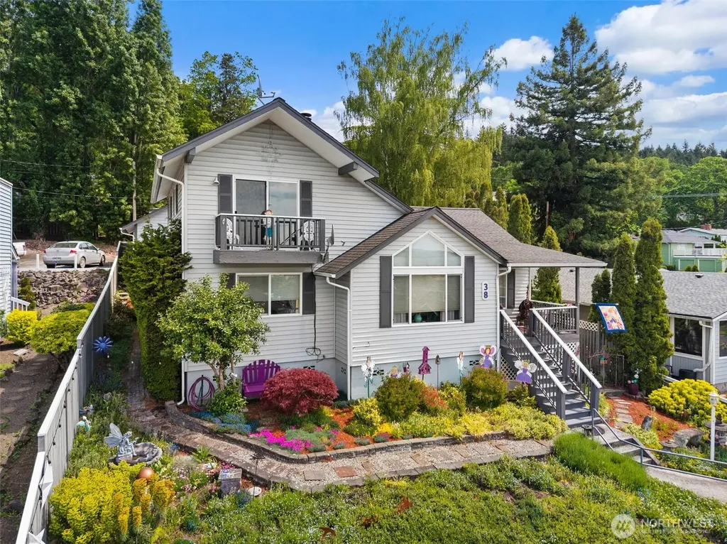 38 SE Washington Avenue Chehalis WA 98532