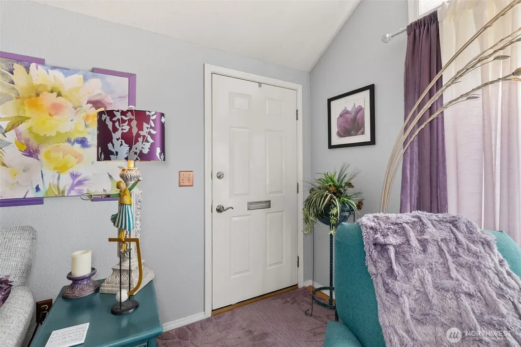38 SE Washington Avenue Chehalis WA 98532