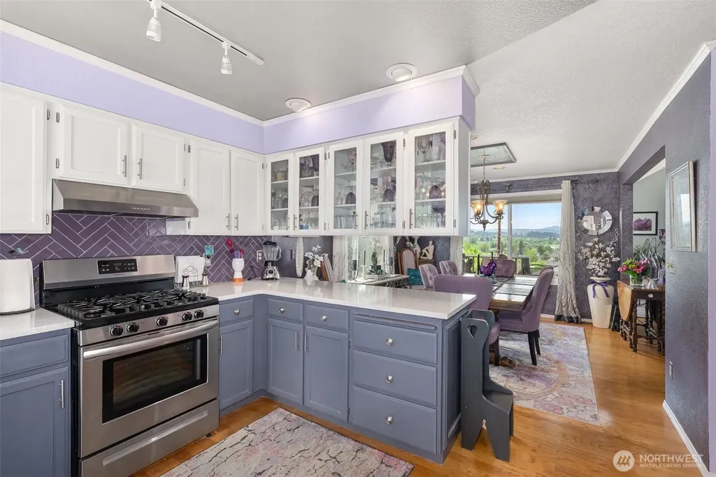38 SE Washington Avenue Chehalis WA 98532