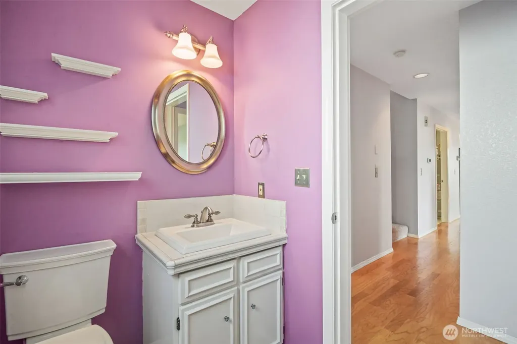 38 SE Washington Avenue Chehalis WA 98532