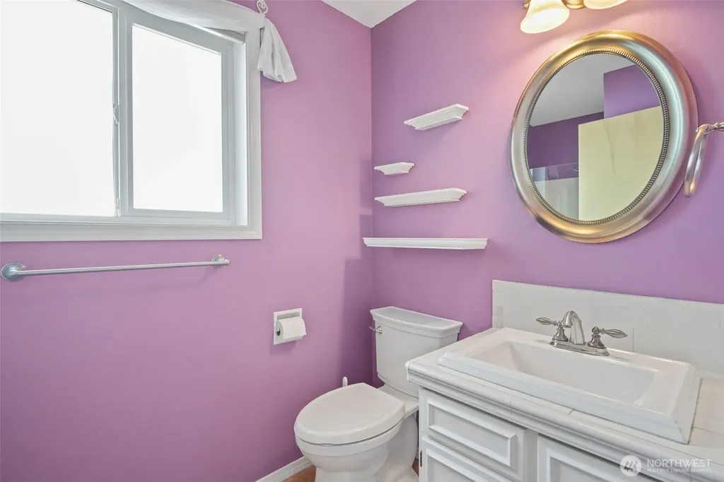 38 SE Washington Avenue Chehalis WA 98532