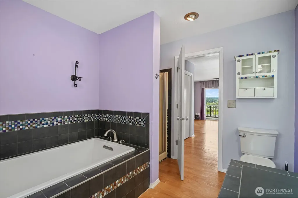 38 SE Washington Avenue Chehalis WA 98532