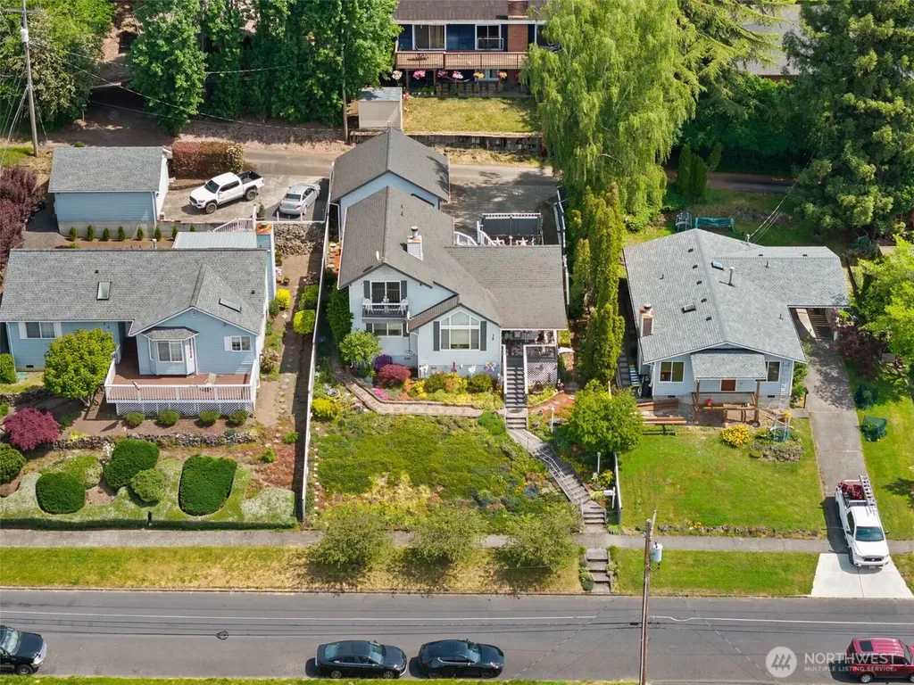 38 SE Washington Avenue Chehalis WA 98532