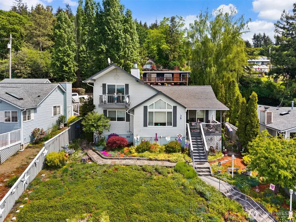 38 SE Washington Avenue Chehalis WA 98532