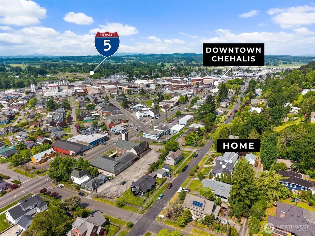 38 SE Washington Avenue Chehalis WA 98532
