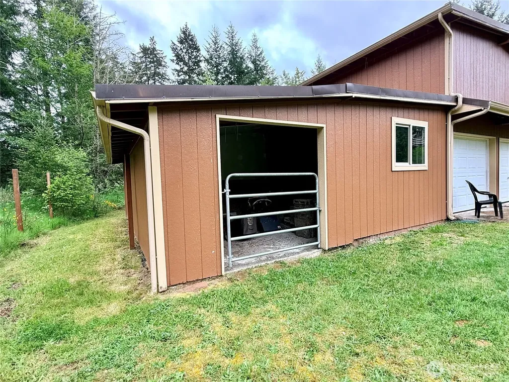 31808 Hinkleman Road S Roy WA 98580