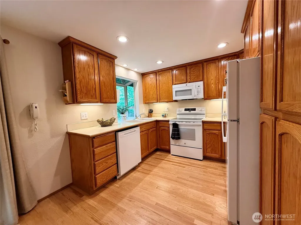 31808 Hinkleman Road S Roy WA 98580