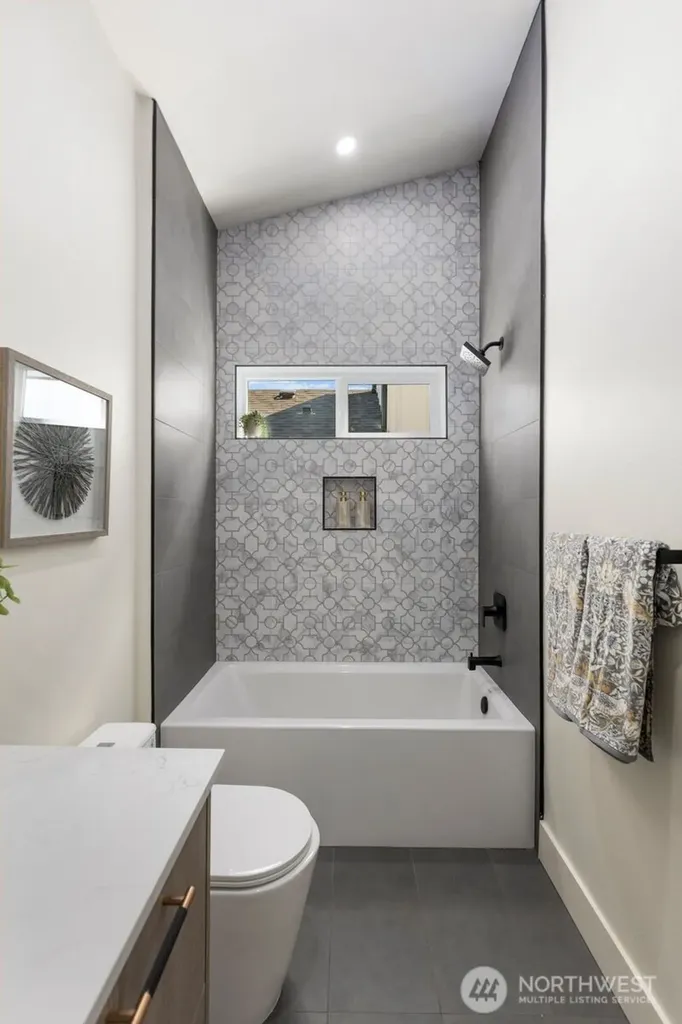 929 N 87th Street Seattle WA 98103