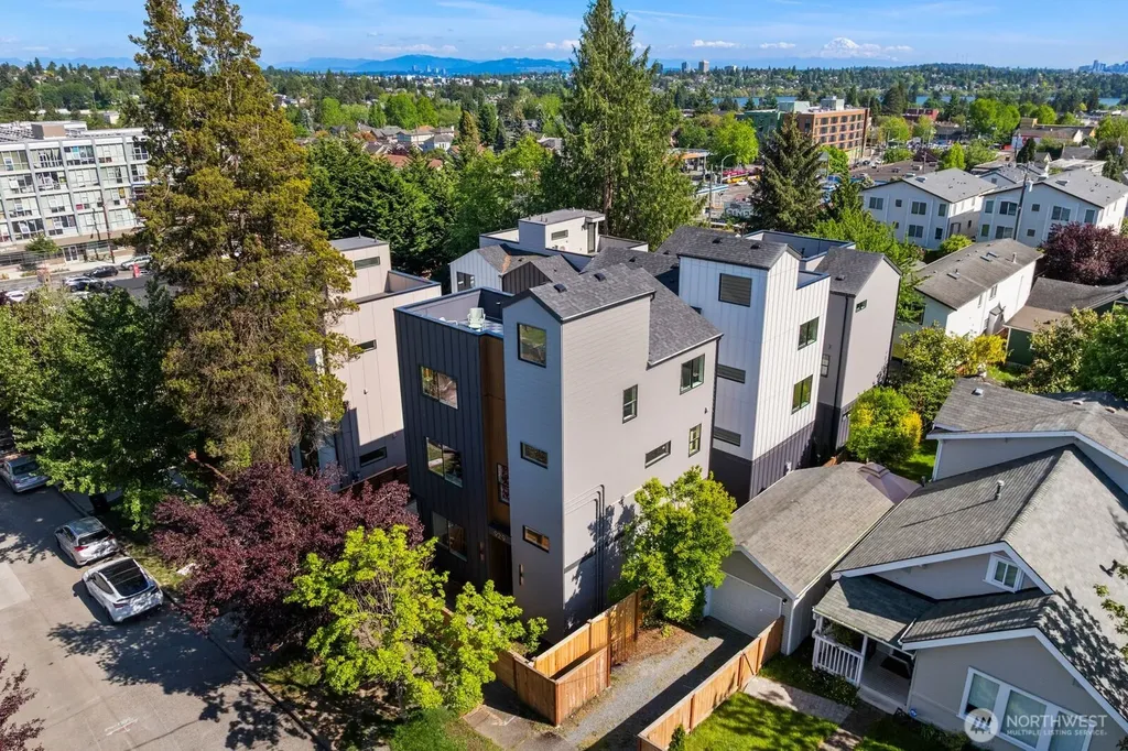 929 N 87th Street Seattle WA 98103